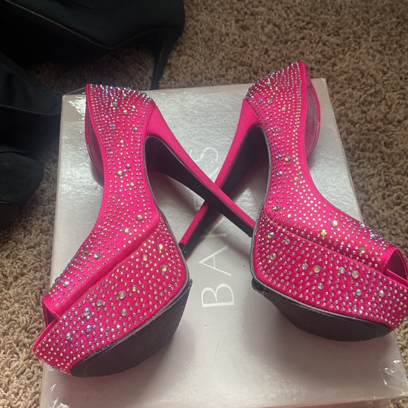 Bakers, fuchsia, pink, iridescent rhinestone platform heel - Picture 5 of 5